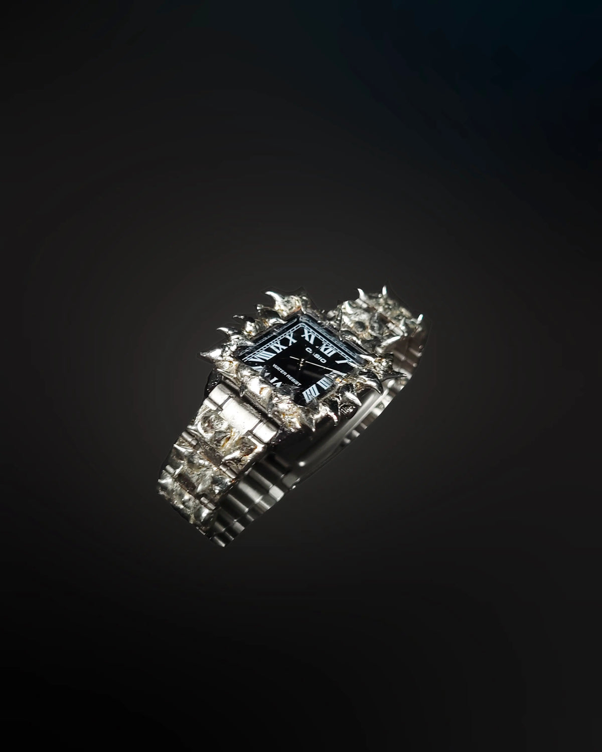Titan Fang Watch V